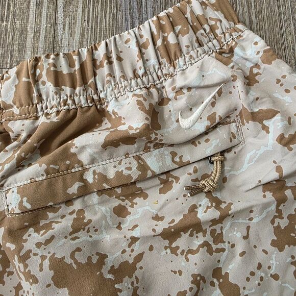 Nike ACG Printed Trail Shorts Size Large Men Light Iron Ore White FB8091-012 New - Picture 13 of 16